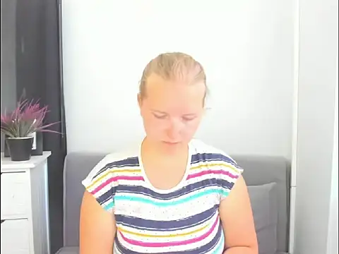 RoseTeacherX online show from June 19, 2026, 5:19 pm