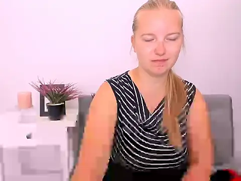 RoseTeacherX online show from July 20, 2026, 6:10 am