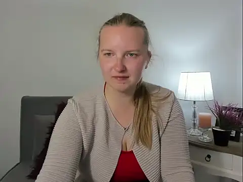 Snapshot of RoseTeacherX chatting on April 20, 2026, 5:14 pm RoseTeacherX online show from April 20, 2026, 5:14 pm