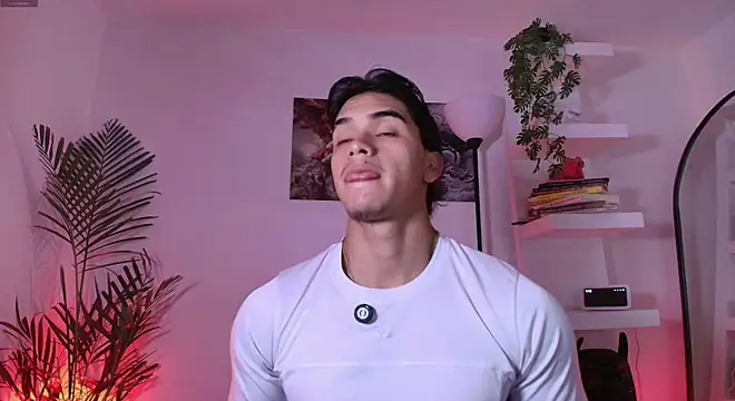 andyypalmer  online show from June 14, 2026, 6:14 am