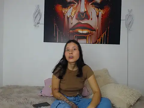 michellna online show from April 15, 2026, 7:40 pm