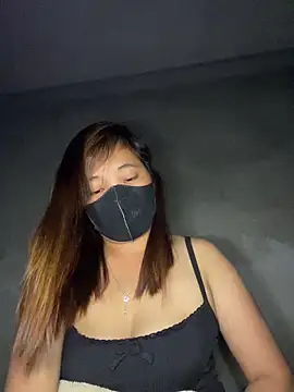 HaNa-mi online show from April 18, 2026, 3:47 pm