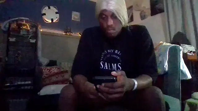 Snapshot of Dicksee_Left chatting on June 7, 2026, 7:24 am Dicksee Left online show from June 7, 2026, 7:24 am