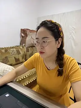 Snapshot of siler25 chatting on July 2, 2026, 12:33 am siler25 online show from July 2, 2026, 12:33 am
