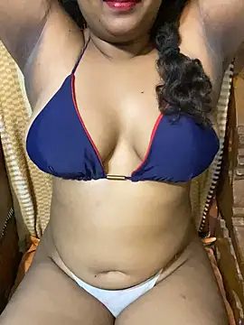 peacheypink online show from May 29, 2026, 7:53 pm
