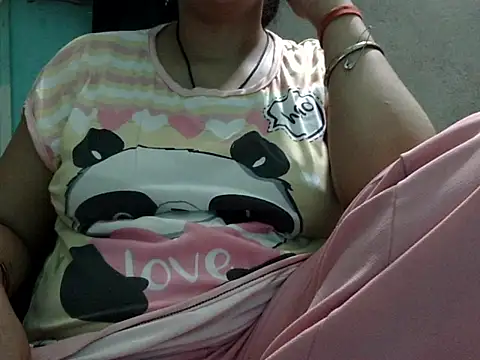 Sexy Mahekk online show from May 21, 2026, 4:26 pm