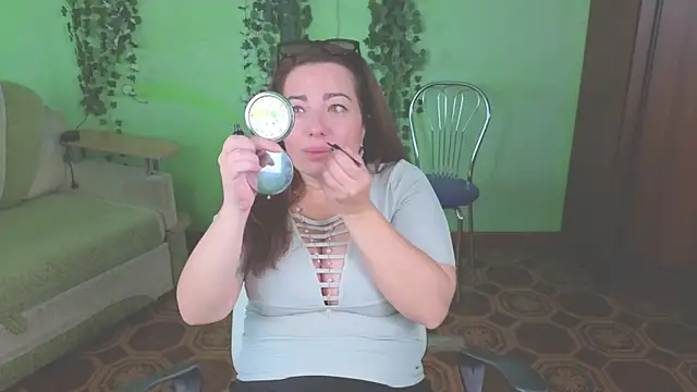 Zoe Zephyr online show from May 29, 2026, 5:35 am