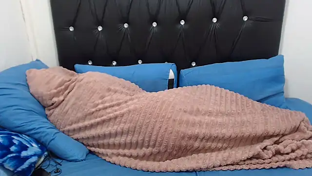 CreamyhotBoobs online show from May 31, 2026, 6:09 pm