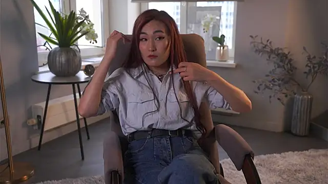 ShainaRakes online show from April 21, 2026, 4:30 am