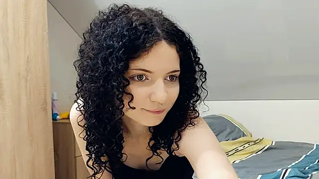 CinnamonCurl online show from July 2, 2026, 12:00 am