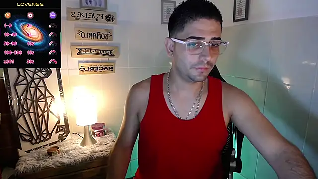 Snapshot of andders_ chatting on April 29, 2026, 8:26 pm andders online show from April 29, 2026, 8:26 pm