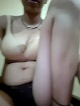 Snapshot of Cute-Nitya_21 chatting on July 19, 2026, 4:10 am Cute-Nitya 21 online show from July 19, 2026, 4:10 am