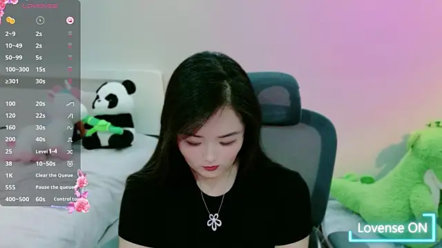 HuiHui26416 online show from May 14, 2026, 12:46 pm