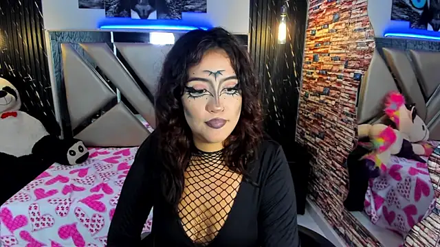 Karim TheRouse online show from April 17, 2026, 8:33 pm