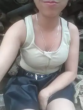 Zara-Lina online show from April 25, 2026, 10:40 am