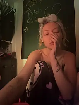 Spoilmedaddy732 online show from June 20, 2026, 5:51 pm