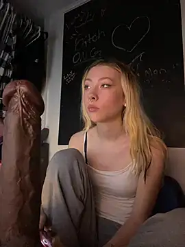 Spoilmedaddy732 online show from June 25, 2026, 2:53 am