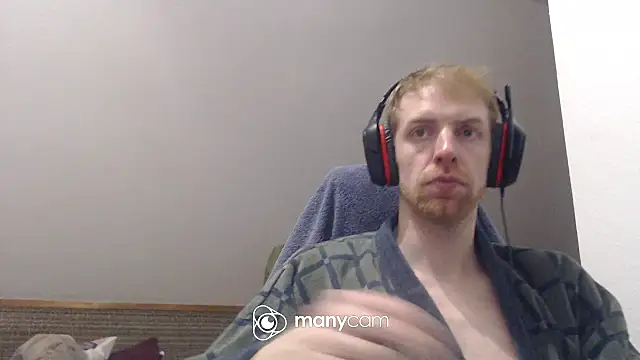 Milkyman7 online show from November 26, 2025, 8:31 pm