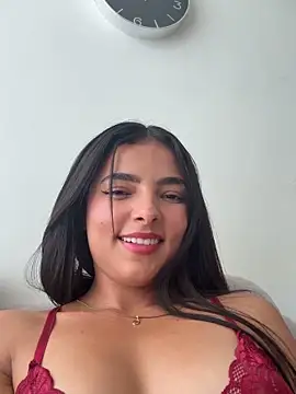 Hannawells  online show from April 21, 2026, 8:04 pm