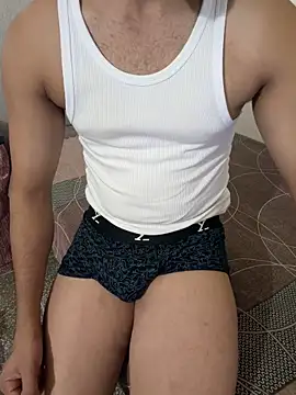 lucky 7inches online show from May 13, 2026, 5:09 pm