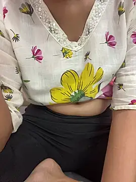 missnaina1 online show from June 27, 2026, 6:58 pm
