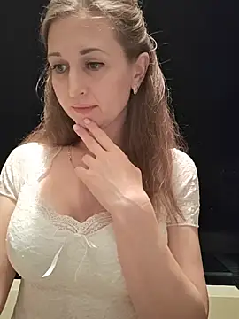 irresistibelle online show from July 15, 2026, 7:32 pm