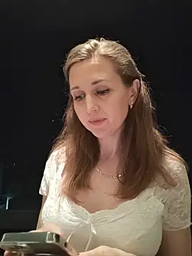 irresistibelle online show from July 2, 2026, 6:58 pm