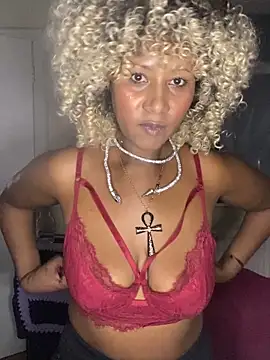 Vicky-rush online show from April 17, 2026, 9:17 pm