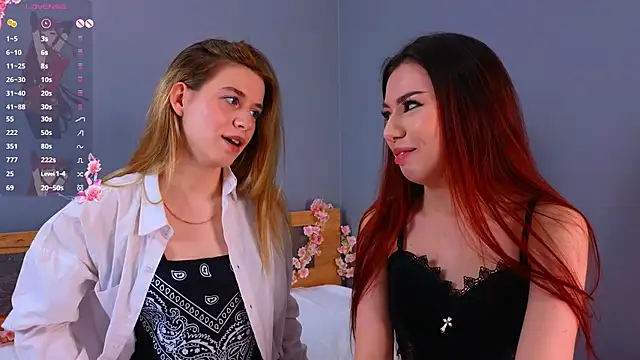 luckygirlss online show from April 21, 2026, 12:12 pm