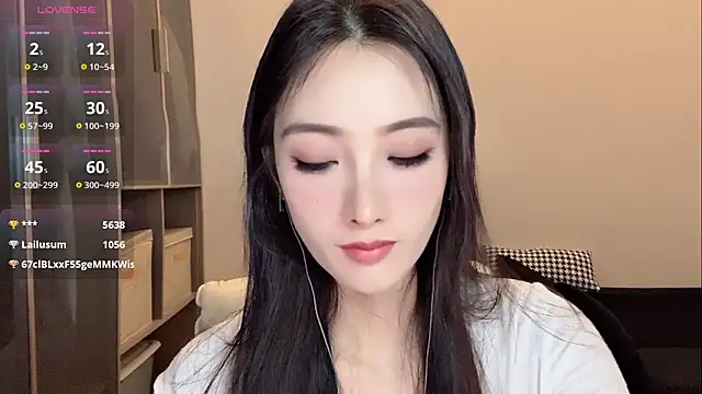 Xixi-mm online show from June 18, 2026, 9:20 pm