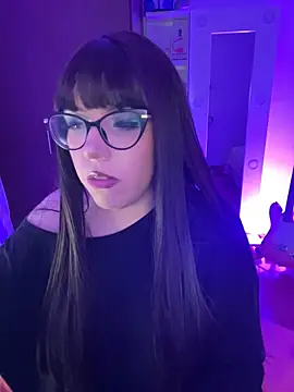 AliceMtz online show from July 10, 2026, 12:54 am