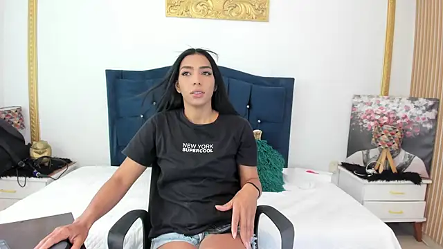 AmberKayleigh online show from May 27, 2026, 2:46 pm