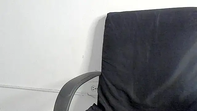 lolabunnysc online show from June 12, 2026, 12:14 pm