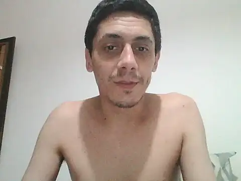 juancaba  online show from April 17, 2026, 9:50 pm