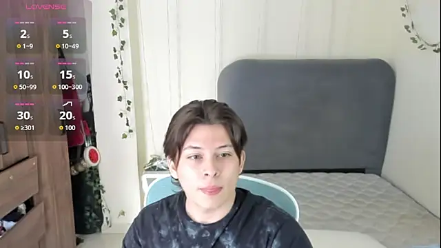 Felixzyn online show from April 30, 2026, 8:57 pm