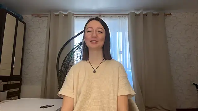 MariaSpadoni online show from April 20, 2026, 7:44 am