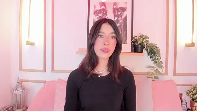 Nanami  online show from July 6, 2026, 1:07 pm