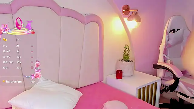 alexa cutte  online show from June 27, 2026, 12:22 pm