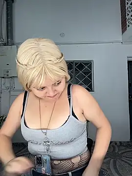 lya nekko  online show from May 17, 2026, 4:23 am