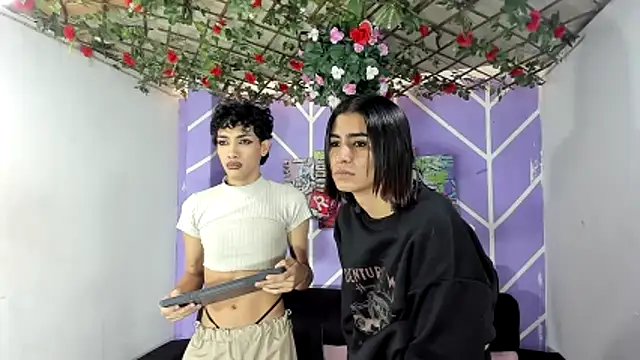 Snapshot of DAHNE_HOT_ chatting on June 20, 2026, 1:16 pm DAHNE HOT online show from June 20, 2026, 1:16 pm