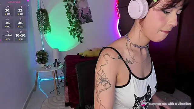 vexa Rosie online show from May 8, 2026, 8:45 pm