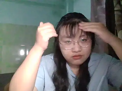 Minot01 online show from April 22, 2026, 2:57 pm