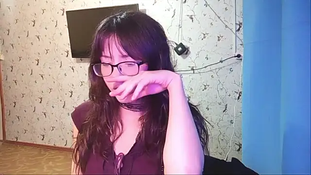 Snapshot of DelicaBrome chatting on June 18, 2026, 11:26 am DelicaBrome online show from June 18, 2026, 11:26 am