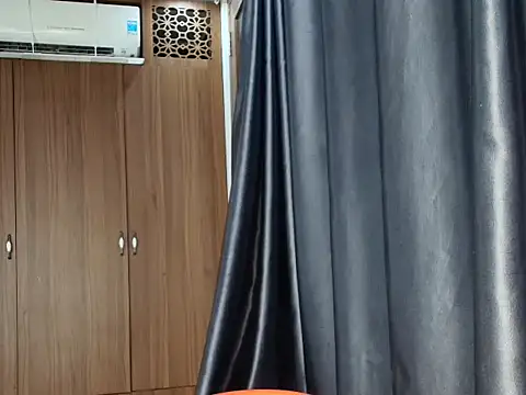 Snapshot of _horny_sexy_ chatting on November 3, 2025, 4:17 am  horny sexy  online show from November 3, 2025, 4:17 am