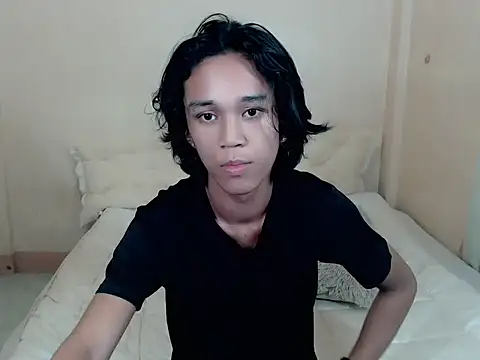urnaughty paul online show from July 12, 2026, 3:57 pm