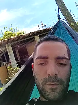 Snapshot of alieno_napoletano chatting on April 29, 2026, 10:52 am alieno napoletano online show from April 29, 2026, 10:52 am