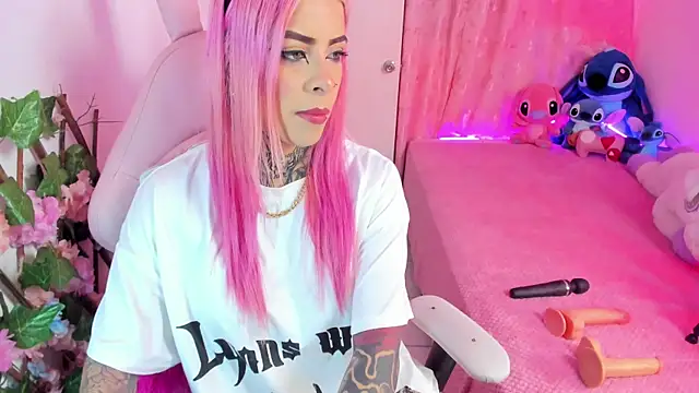 Megan Robertss online show from July 24, 2026, 2:18 am
