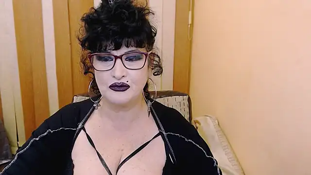 QuuenOfSin online show from January 31, 2025, 10:31 pm