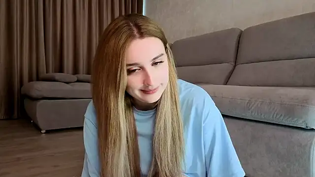 GlitchGirl online show from May 11, 2026, 2:45 pm