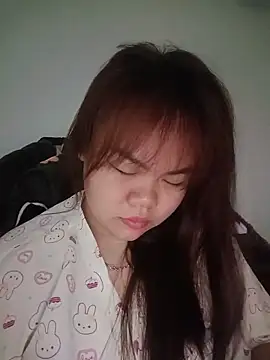 Truxcy1 online show from May 15, 2026, 12:41 am